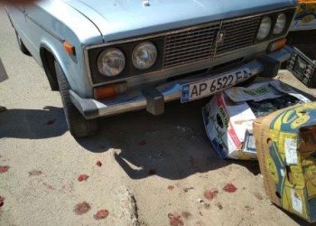 На ринках Запоріжжя продавці ледь  не побили журналістів. Поліція не втрутилася