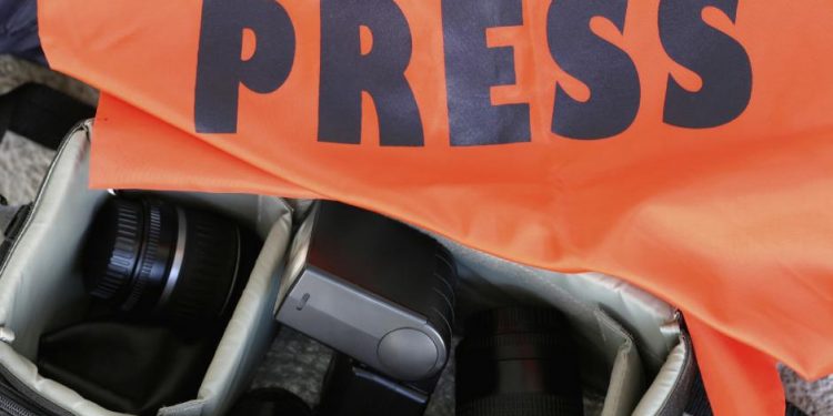 З початку року зафіксовано 74 випадки фізичної агресії до журналістів, – НСЖУ