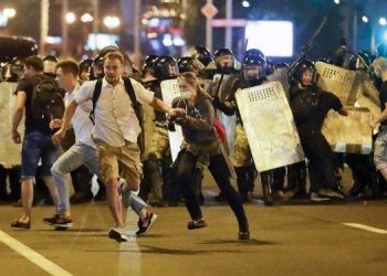 У Мінську ОМОН побив українського журналіста. НСЖУ висловлює солідарність з колегами, які працюють у Білорусі