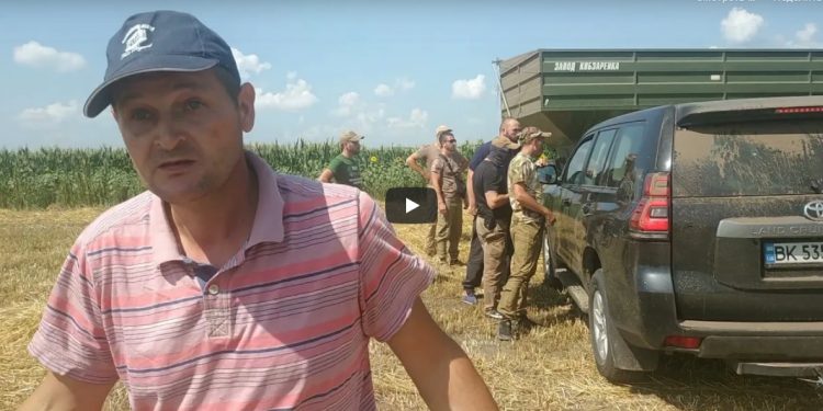 Проти журналіста черкаського інтернет-видання було застосовано силу