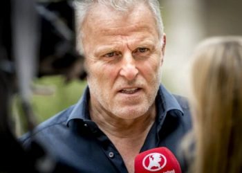 Помер відомий журналіст, якого впритул розстріляли в Амстердамі