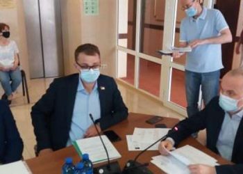 Нардепів пропонують карати за образи представників ЗМІ